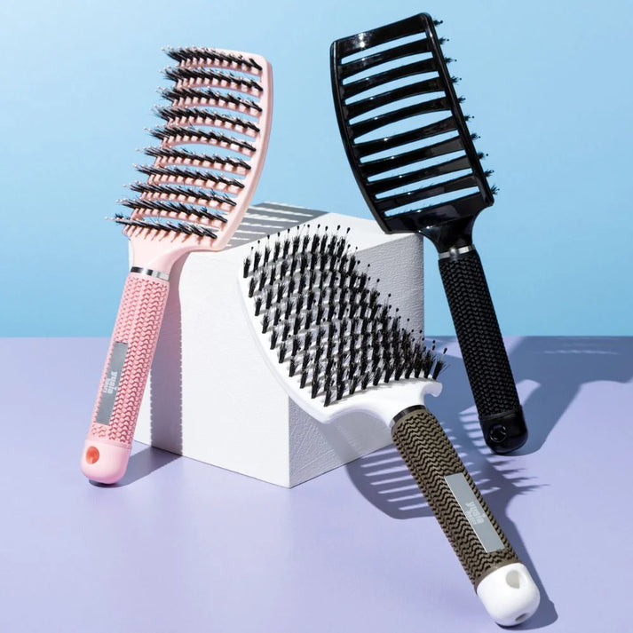 Curved Paddle Brush - Hårbørste med vildsvinehår