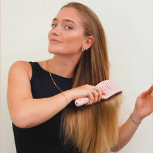 Curved Paddle Brush - Hårbørste med vildsvinehår
