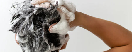 Sådan vælger du den bedste shampoo til mænd: Tips til ingredienser og hårpleje
