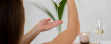 Bruger du shampoo eller balsam først? Sådan vasker du dit hår rigtigt